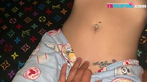 Amateur trans person hooks up with friend