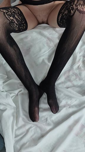 Wife loves cum bath, likes to take strangers' milk bath.