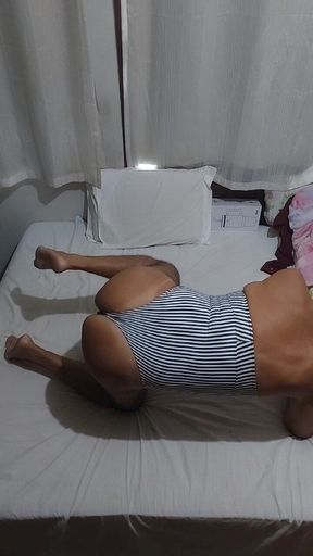 Ladysilva in Bodysuit in Bed Showing off Her Hot Ass to Her Fans on Live