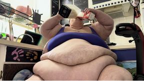 Ultrasized Piggy Chugs a WG Shake & Heavy Cream SD