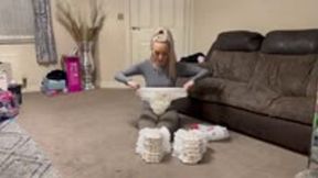 Unpacking And Stretching Diapers