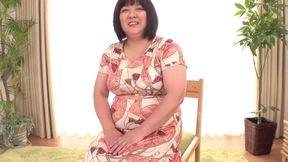 Mature Beauty Kanako Urano's Stunning F-Cup AV Premiere at Age 52!