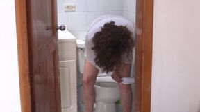 Video1-3 - Latina Stepmom Shows off and Masturbates on the Beach