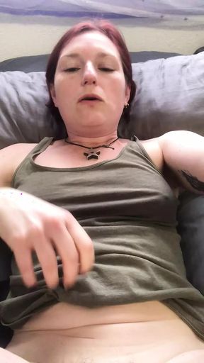Sexy mom&#039;s stepson is desperate to catch her early morning moaning, groaning, squirming and squirting