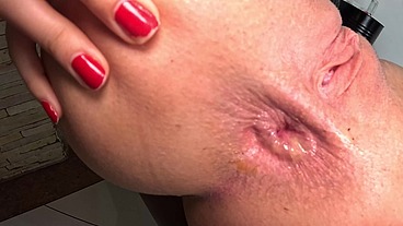 A novinha Gabily Castro em anal total