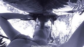 OUTDOOR BLOWJOB, BLUEE AND HER BIG DEEP THROAT
