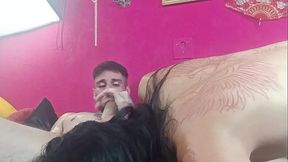 Linda boneca dotada sendo arrega&ccedil_ada por pica grande e grossa