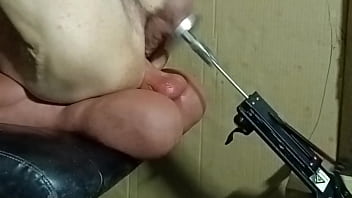 LLENANDO AL GLOTON CON VARIOS DILDOS A LA VEZ
