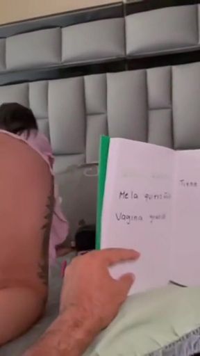 Epic moment from &quot;My boyfriend teaches me how to do my chores&quot;