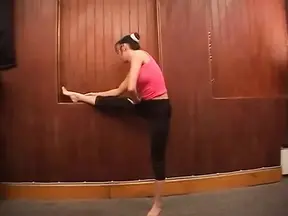 Petite Asian babe dances and gives sexy blowjob