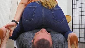 Lady Nora - My jeans-clad butt wants to sit comfortably!