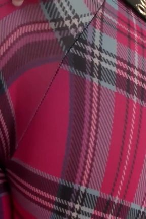 Anal Queen Gets Her Wet Asshole Stretched and Creampied