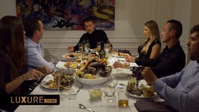 Swinger Dinner Table