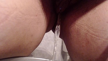 Pee standing up in the bowl