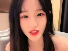 Japanese babe going solo