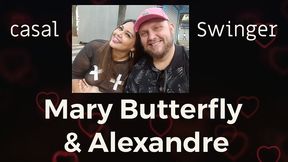 mary butterfly recebe amigo negao pirocudo na sua cama em casa, mete sem camisinha e reebe gozo no fundo da buceta, tira a piroca ejaculando e melada e depois enfia dentro novamente, marido cor