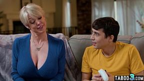 Stepson captivated by his sexy blonde stepmom's Dee Williams allure