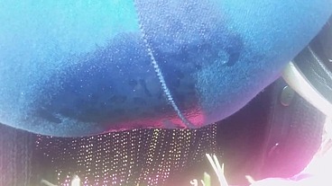 shameless! my step sister pees in the public park!