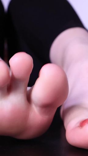 Big Smelly Feet POV Ignore