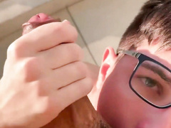 SENTANDO NO NOVINHO PAUZUDO