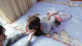 hui12 - White Silk Chinese Girl Sailing Restraint