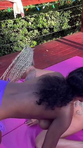 Paris Love Vs Andi Wild