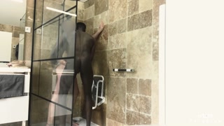 SEXTAPE in the shower - BIG ASS maid vs BBC boss - Amateur Interracial - WP