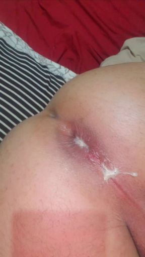 Widening the ass opening for easy orgasm.