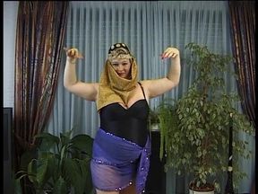 Mature bbw dancing at casting
