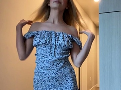 amateur blonde solo webcam