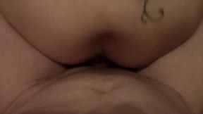 limpiadora sexy se ofrece a limpiarme la polla y tener sexo duro (video completo)