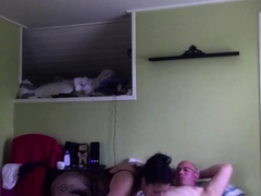 Moget svenska pars intima avsugning