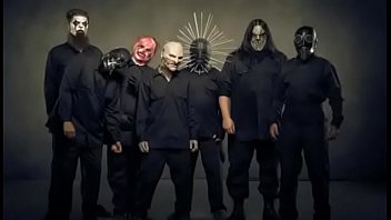 Tradu&ccedil_&atilde_o da m&uacute_sica &quot_Nomadic&quot_ da banda Slipknot.