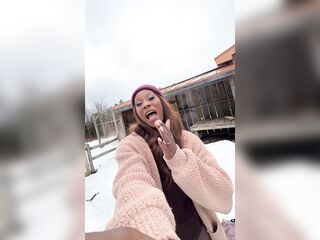 Blowjobs in the backyard! Large Cock Trans Hotty Vanniall Seduces Wood Hauler For Outdoor Fellatio & Hard Anal Pounding