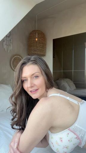 MOVING IN SENSUALITY 🌙