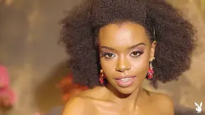 Muse Naadia In Budding Love