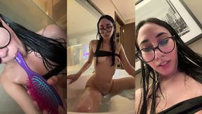 novinha de 18 anos batendo papo em live adulta - julia costa