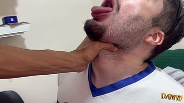 o filho da vizinha tem uma rola enorme