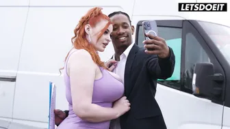 Curvy Client Abigaiil Morris Takes On Sales Agents Big Cocks Outdoors