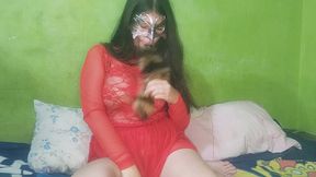 a ella le gusta ser una zorrita sexy, le gusta introducirse plug de cola de zorro en su ano / gran trasero / nicolelondrawer