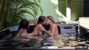 brasileiras safadas se pegando venusss model ,day mattos e marsha love