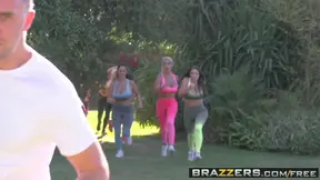 Hot - Hot Exxtra - Chasing That Big D scene starri