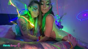 rave girls sasha tatcha and tiny rhea spiral into bedroom mayhem!