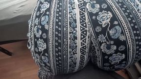 thick white girl lap dance in hot outfit