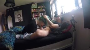 Amateur sloppy deep throat pro Luna Knoxx's debut : Bilbo Shaggins