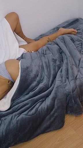 The Roommate Came in Playfully and Ended up Moaning with the Cock Inside