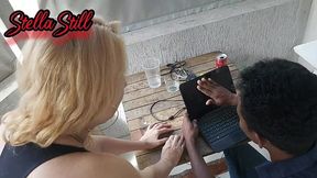 stellastillsp - stella still deu pra um amigo que arruma notebook na varanda da sua casa