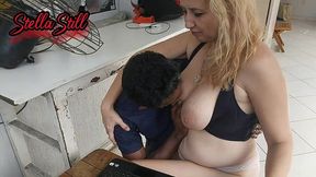 stellastillsp - stella still deu pra um amigo que arruma notebook na varanda da sua casa