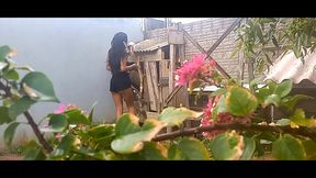 ELE ME ESPIOU ATRAS DAS FLORES, E NO FINAL , A O FINAL VOC&Ecirc_S JA SABEM .... ME PEGOU GOSTOSO ESSE NOVINHO FLAKAEL