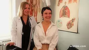 Lesbische Doktorspiele Mit Gabi Und Hannah M
